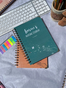 Benutzer definierte Lese journal Buchdruck Pflege Student Planer Geschenk für Krankens ch wester - Product Image 3