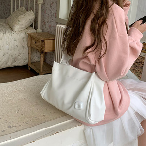 กระเป๋าโท้ทผู้หญิงสีชมพู กระเป๋าสะพายข้างลำลองแบบมีซิปและตัวล็อคแม่เหล็ก - Product Image 3