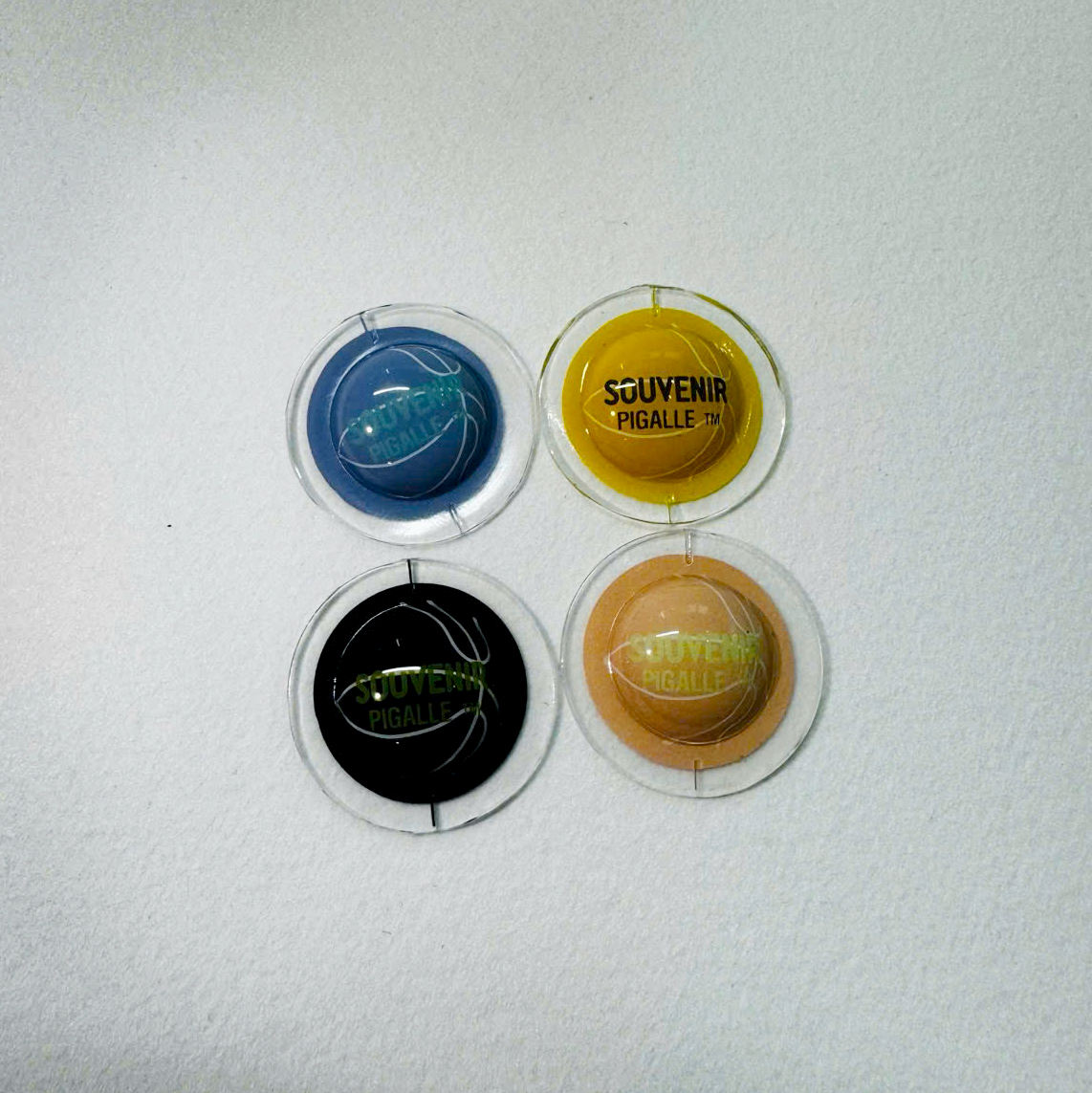 สีสันที่กำหนดเอง