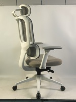Chaise de bureau exécutive moderne ergonomique à dossier haut, appui-tête 3D réglable, accoudoirs 4D ARM-99, base en acier certifiée BIFMA