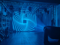 Lyre LED mobile 4-en-1 700W, projecteur de profil hybride LED CMY CTO, grande tête mobile LED avec cadre de profil, contrôle DMX512, CRI 95