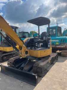 מחפרון CAT 304 משומש דגם 2024, 4 טון, צריכת דלק נמוכה, מיני מחפרון לבנייה ולחקלאות - Product Image 2