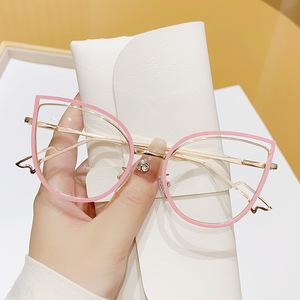 Nouvelles lunettes œil-de-chat pour femmes, best-seller transfrontalier, charnières à ressort, verres personnalisables, look haut de gamme tendance, monture métallique - Product Image 3