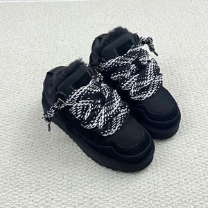 Sepatu Bot Salju Wanita Eropa Berkualitas Tinggi, Penambah Tinggi Badan, Original Terbaru, Anti Air, Berkualitas Tinggi, Sepatu Bot Salju Musim Dingin UG - Product Image 2