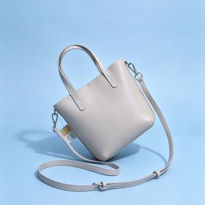Bolso Ando de Cuero Genuino de Vaca, Mini Bolso Tipo Cubo para Mujer, con Asa Superior, para Llevar al Hombro o Cruzado - Product Image 5