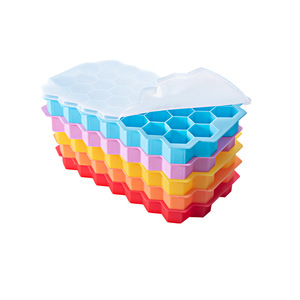 <span class=keywords><strong>Bac</strong></span> à glaçons en <span class=keywords><strong>silicone</strong></span> à 37 grilles avec <span class=keywords><strong>couvercle</strong></span> écologique pour un usage domestique Moule à glaçons bricolage facile à libérer - Product Image 1
