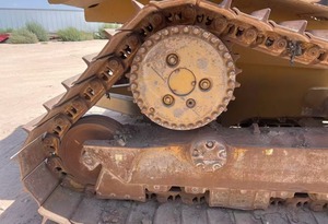 รถดันดิน CAT D6T ปี 2019 รุ่น sd22 D575A-2 ผลิตในญี่ปุ่น รถตีนตะขาบมือสองสำหรับงานหนัก อุปกรณ์ก่อสร้าง - Product Image 5