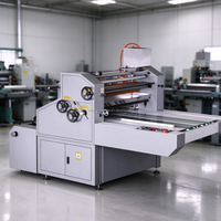 Machine de laminage automatique sans solvant, à colle à base d'eau, pour boîtes et couvertures de livres