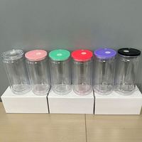 Verre à bière double paroi de 16 oz, style globe à neige, avec bouchon à trou pré-percé, couvercles colorés, options de sublimation PC, logo personnalisé, style DIY