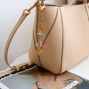 Flower Bead Pendant Laser <b>Engraved</b> Logo for Wholesalers Smooth Plating Surface Weight Per Meter - Product Image 3