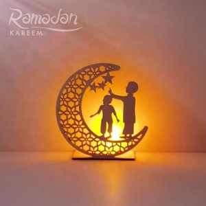 Decorazioni Ramadan Eid Mubarak, Luna Crescente in Legno <span class=keywords><strong>con</strong></span> LED, Candele LED, Targa in Legno, Pendente da Appendere, Perfetto per l'<span class=keywords><strong>Islam</strong></span> - Product Image 3