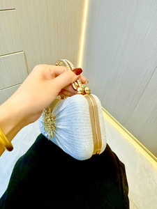 New Cross-border European-American Retro Style Spring Polyester Diamond-encrusted Small <b>Clutch</b> Bag for Women Tanjing - Product Image 2