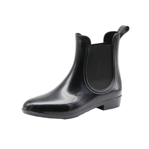 Bottes de pluie <span class=keywords><strong>Chelsea</strong></span> du fabricant OEM pour femmes Tube intermédiaire Conception étanche en PVC pailleté brillant - Product Image 1