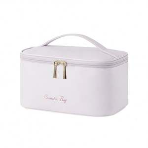 À la mode Étanche Grande Capacité Voyage Maquillage Organisateur Logo Personnalisé PU Sac Cosmétique avec Fermeture À Glissière - Product Image 3