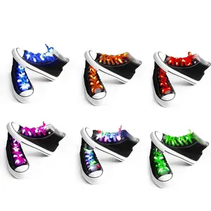 Свечение Темно Светящиеся 7 видов цветов ночное мигающие шнурки CR2032 батарея-плоскых светодиодных шнурки загораются шнурки для обуви