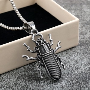 Collar con Colgante de Escarabajo de Acero Inoxidable, Diseño Geométrico de Insecto, Joyería de Moda Unisex - Product Image 1