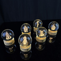 Veilleuse Religieuse Personnalisée Croix Chrétienne Jésus avec Boule de Cristal Gravée au Laser 3D, Interrupteur Tactile et Base en Bois Lumineuse LED MH-Q0272