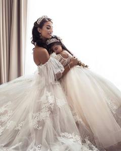 Princesa vestido de baile vestidos de novia fuera del hombro <span class=keywords><strong>con</strong></span> cordones en la espalda barrido tren apliques cuentas <span class=keywords><strong>capilla</strong></span> jardín vestidos de novia Vestidos De - Product Image 3