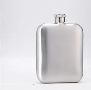 Huni bakır kapaklı kabartmalı deri ile toptan özel logo 6oz cep paslanmaz çelik viski hip flask