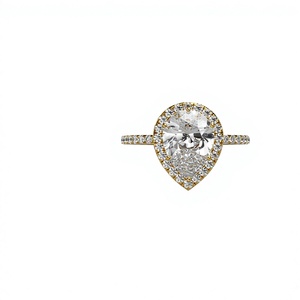 Bague de fiançailles solitaire pour femme en or plaqué 18K 14K avec diamant de laboratoire taille poire et halo de micro-pavés de diamants ronds - Product Image 1