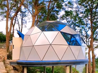 Maison dôme en verre de camping Plancher intérieur en bois luxueux avec baignoire Tentes Igloo Dome House Glamping Pod Maison en bois