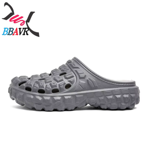 Zapatillas de Jardín Clásicas de Tres Colores para Hombre, Pantuflas para el Hogar, Cálidas para Otoño e Invierno 2025 - Product Image 5