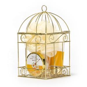 <span class=keywords><strong>Coffret</strong></span> cadeau d'anniversaire pour <span class=keywords><strong>femme</strong></span> <span class=keywords><strong>Coffret</strong></span> SPA contenant de la crème moussante de lavage Savon Sel Huile essentielle <span class=keywords><strong>Coffret</strong></span> cadeau <span class=keywords><strong>bain</strong></span> et corps Saveur de miel - Product Image 3