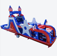 Structure gonflable de 30 pieds pour parcours d'obstacles aux États-Unis, idéale pour les fêtes du 4 juillet et les événements de divertissement en plein air