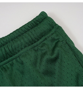 Pantalones cortos deportivos para hombre: Tejido ligero y transpirable con tecnología de secado rápido, perfecto para cualquier entrenamiento de alta intensidad - Product Image 5
