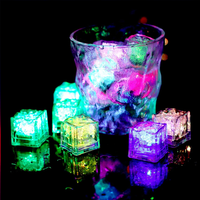 Cubetti Luminosi Liquidi Attivabili al Buio Impermeabili per Forniture da Bar, Decorazioni per Feste Estive e Matrimoni, Cubetti di Ghiaccio LED