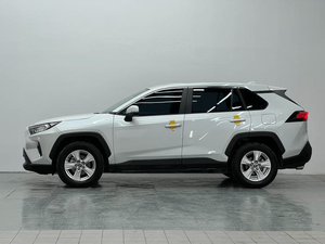 <span class=keywords><strong>Toyota</strong></span> <span class=keywords><strong>RAV4</strong></span> 2.0L Edición Urbana <span class=keywords><strong>2023</strong></span> |   Primera registro: Noviembre de <span class=keywords><strong>2023</strong></span> |   Blanco |   Auto Usado con Solo 27,000 KM - Product Image 2