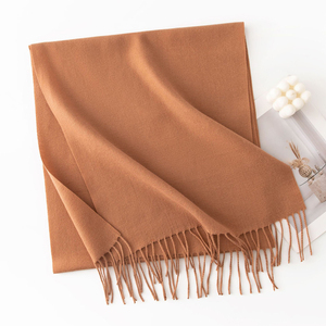 Écharpe en cachemire imitation douce et chaude pour <span class=keywords><strong>femme</strong></span>, couleur unie, élégante, décontractée, châle d'hiver, style coréen et nordique, en promotion - Product Image 3