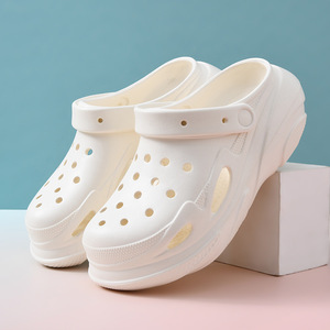 Crocs pour femmes, pantoufles respirantes à semelles épaisses en EVA, à bout fermé, pour l'été, pour l'extérieur, blanc, noir, kaki, 35-40 - Product Image 3