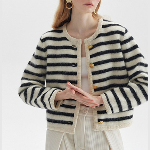 2023 New Fashion maglione cappotto autunno corto 100% puro Cashmere maglione <span class=keywords><strong>Cardigan</strong></span> lavorato a maglia di <span class=keywords><strong>lana</strong></span> a righe bianche e nere da donna - Product Image 3