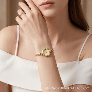 Nuevo Reloj de Mujer con Esfera Octogonal, Correa de Acero Trenzado y Movimiento de Cuarzo Resistente al Agua - Product Image 2
