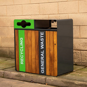 Contenedor Doble <span class=keywords><strong>para</strong></span> Basura y Reciclaje Contour con Base <span class=keywords><strong>de</strong></span> Acero Galvanizado y Pintura con Aspecto <span class=keywords><strong>de</strong></span> <span class=keywords><strong>Madera</strong></span> <span class=keywords><strong>para</strong></span> Mayor Durabilidad - Product Image 1