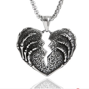 Yunnique Collar con colgante de corazón de acero inoxidable, estilo punk, unisex, regalo, joyería - Product Image 1