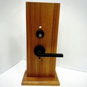 Serrure de porte moderne noire avec poignées intérieures, ensemble de serrures robustes à levier fendu pour chambre d'hôtel et porte en bois - Product Image 3