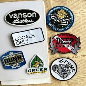 Écussons brodés personnalisés de qualité supérieure, autocollants thermocollants pour couvertures de cahiers, journaux, cadeaux promotionnels - Product Image 1