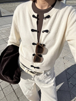 Nouveau cardigan court en maille style chinois avec boutons grenouille contrastants et col rond (personnalisable)