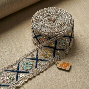 Nouvelle robe Chaniya Choli en organza avec broderie fantaisie Zari, dentelle florale, luxe traditionnel romantique 100% - Product Image 1