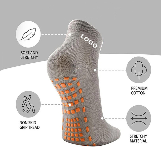 Free Sample Custom Crew Cuff Anti-Slip Breathable Trampoline Socks for Indoor Playground & Park Use