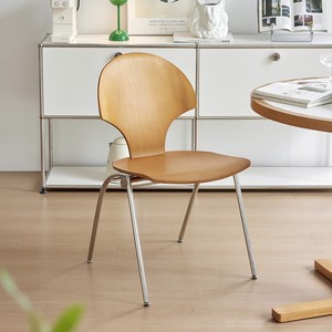 Silla de Comedor Escandinava de Madera Maciza, Diseño Moderno, Muebles Estables para Comedor - Product Image 1