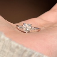 Bague de Fiançailles Solitaire en Argent S925 avec Moissanite Cœur Symbole d'Amour Éternel Couleur D