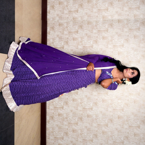 Lehenga Choli Tradicional Indio Morado, Traje Étnico Largo Hasta el Suelo para Bodas, Corte Regular con Dupatta Sólida - Product Image 5