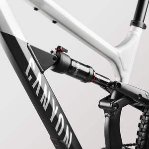 Amflow <span class=keywords><strong>PL</strong></span> Carbon 800Wh 2025, Bici Elettrica MTB ad Alta Velocità in Fibra di Carbonio - Product Image 3