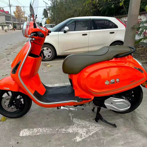 รถสกู๊ตเตอร์ Piaggio Vespa150cc รุ่นแฟชั่นเรโทรสุดหรู ระบบเบรก ABS ระดับไฮเอนด์ เครื่องยนต์ 150 ซีซี ระบบหัวฉีดน้ำมันเชื้อเพลิงมาตรฐานยูโร 4 - Product Image 2