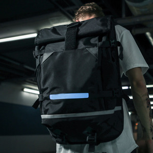 Mochila Impermeable Personalizada al por Mayor para Senderismo y Viajes, Diseño Casual Deportivo con Cierre Enrollable y Forro de Nailon - Product Image 6