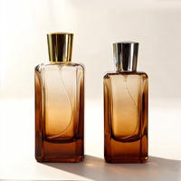 Flacon de parfum classique français carré en verre transparent de 1,7 oz et 3,4 oz avec bouchon pulvérisateur doré/argenté et coffret cadeau de luxe
