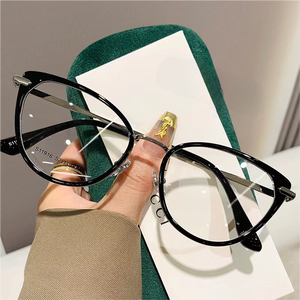 Monture de <span class=keywords><strong>lunettes</strong></span> rétro TR90 œil de chat pour femmes miroir plat anti lumière bleue personnalisée petite monture de <span class=keywords><strong>lunettes</strong></span> simple - Product Image 6